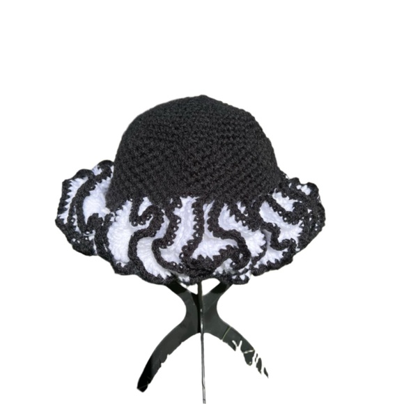 African Handmade Black & White Ruffle Hat - Picture 4 of 7